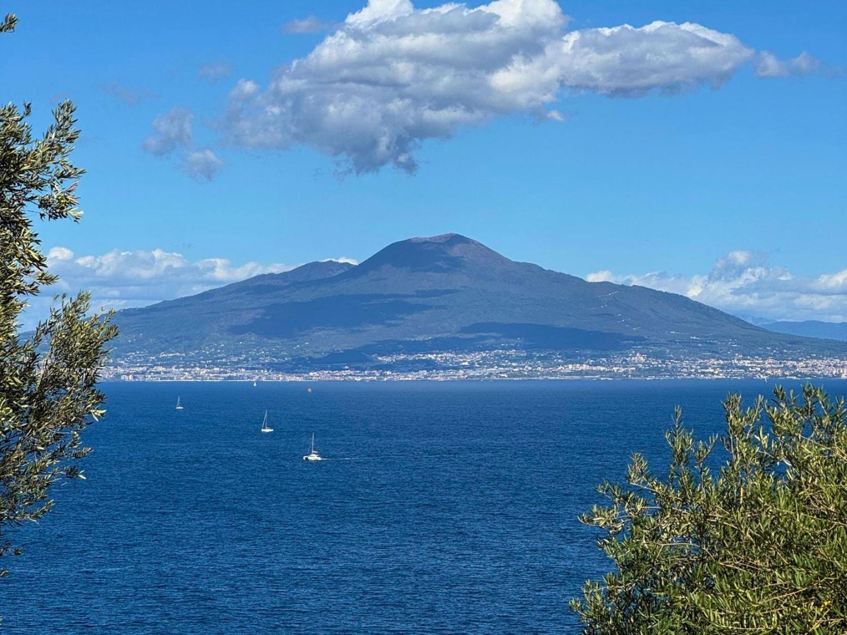 Hostel & Glamping Santa Fortunata Sorrento Exterior photo