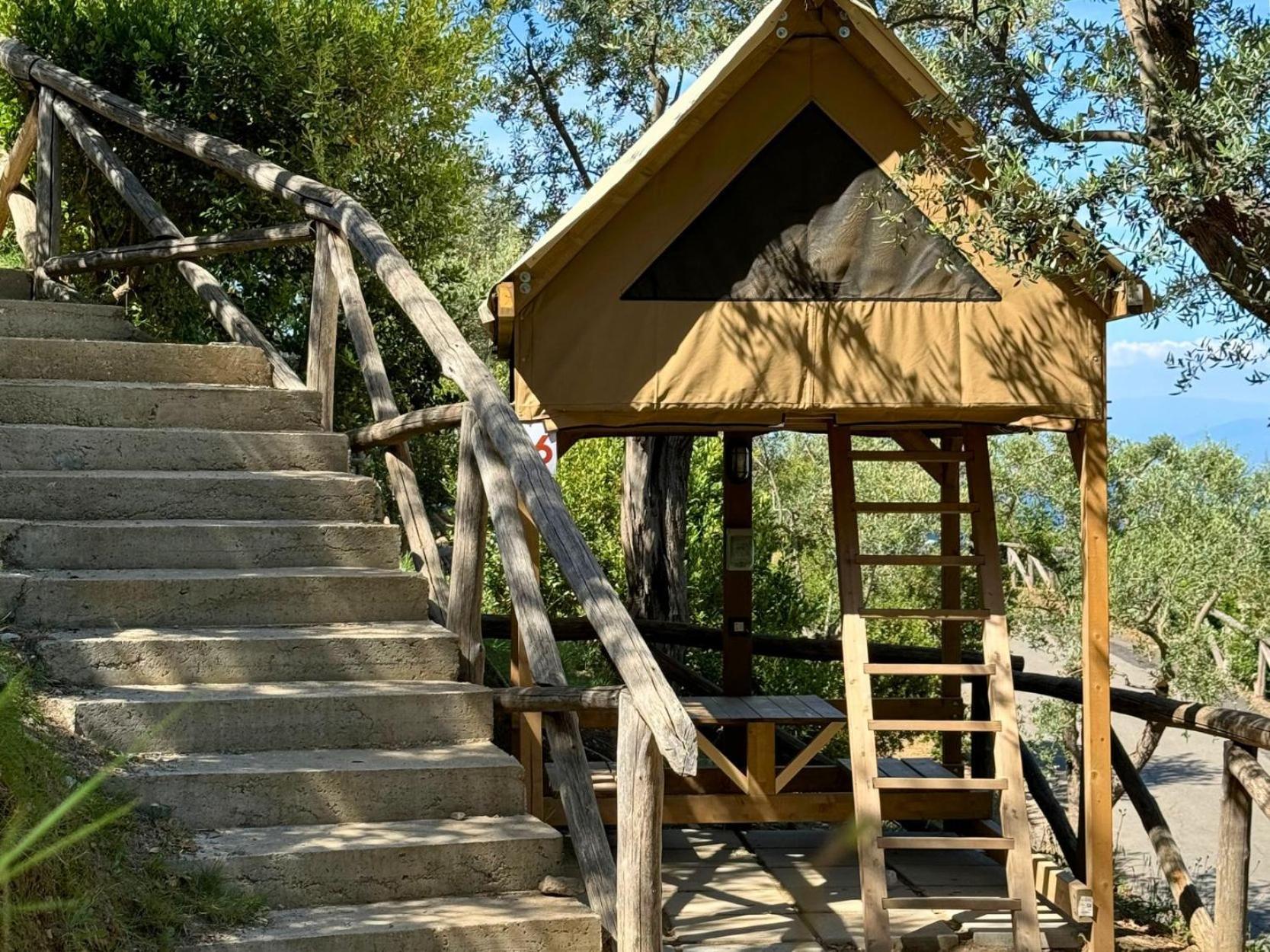 Hostel & Glamping Santa Fortunata Sorrento Exterior photo